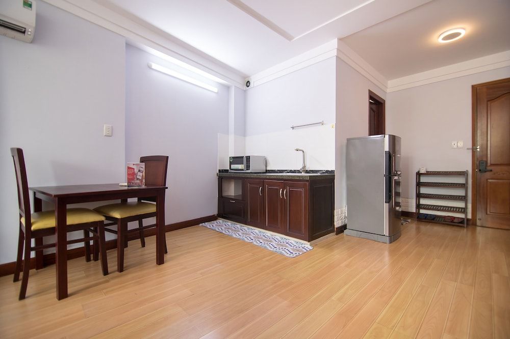 undefined RedDoorz near Hoa Lu Stadium 10