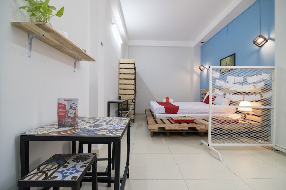 undefined RedDoorz @ Nguyen Binh Khiem Street 2