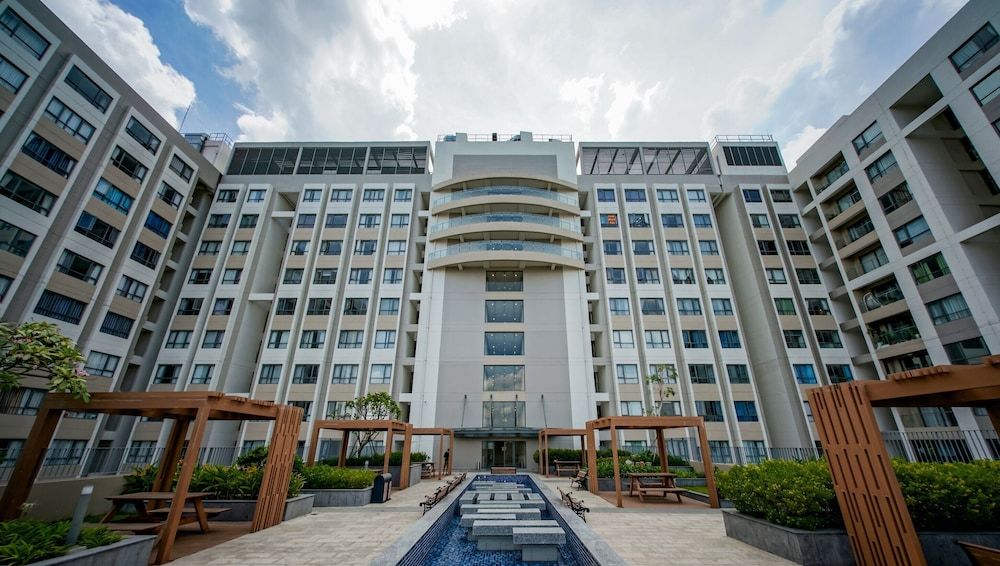 undefined Sens House 2 - The Gold View Apartments 2