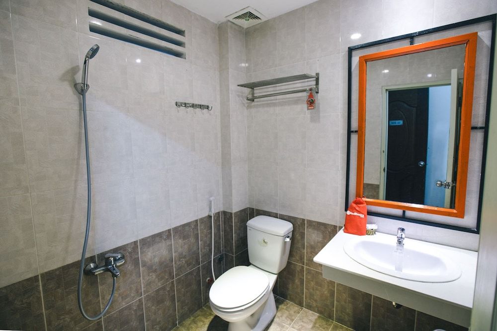 RedDoorz @ Trung Son Residence 3 Double Room 9