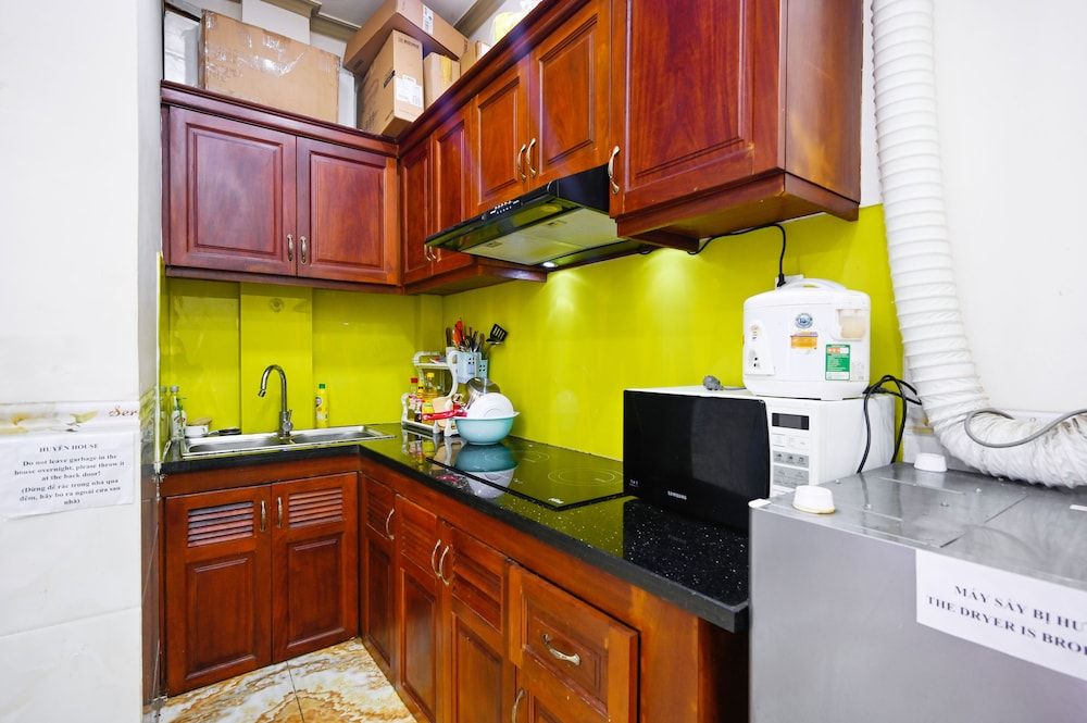 undefined Huyen House 9