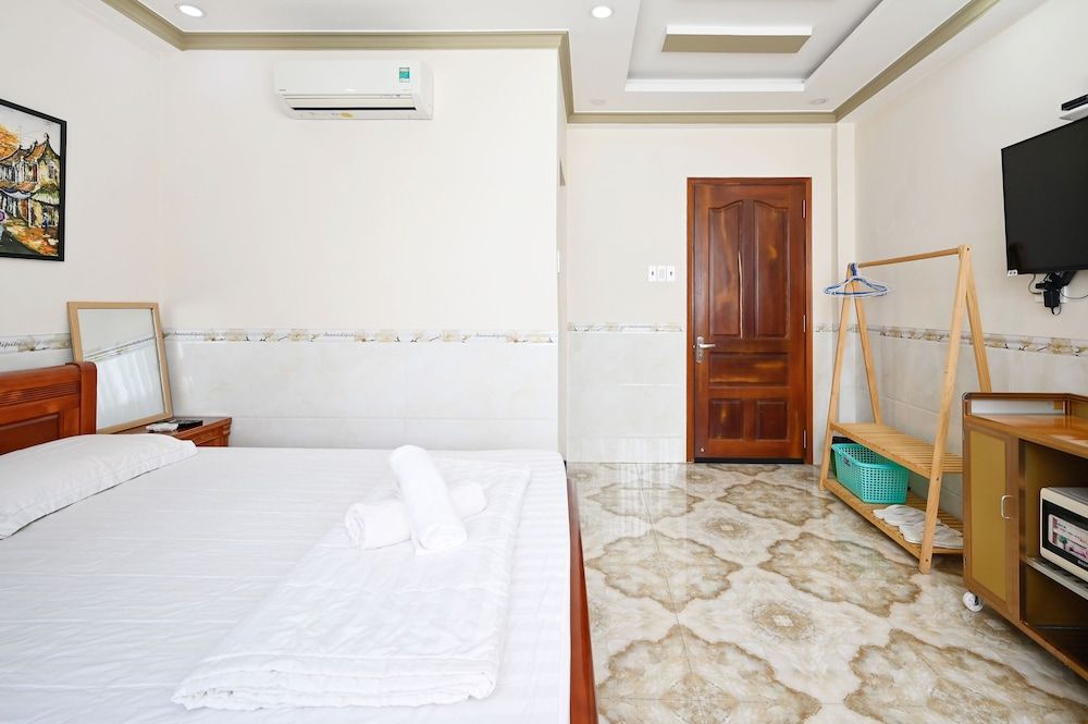 Huyen House Double Room 2