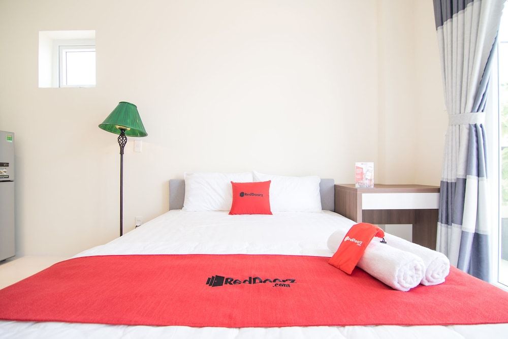 undefined Reddoorz Near Xo Viet Nghe Tinh Street 3