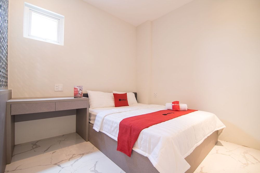 undefined Reddoorz Near Xo Viet Nghe Tinh Street 9