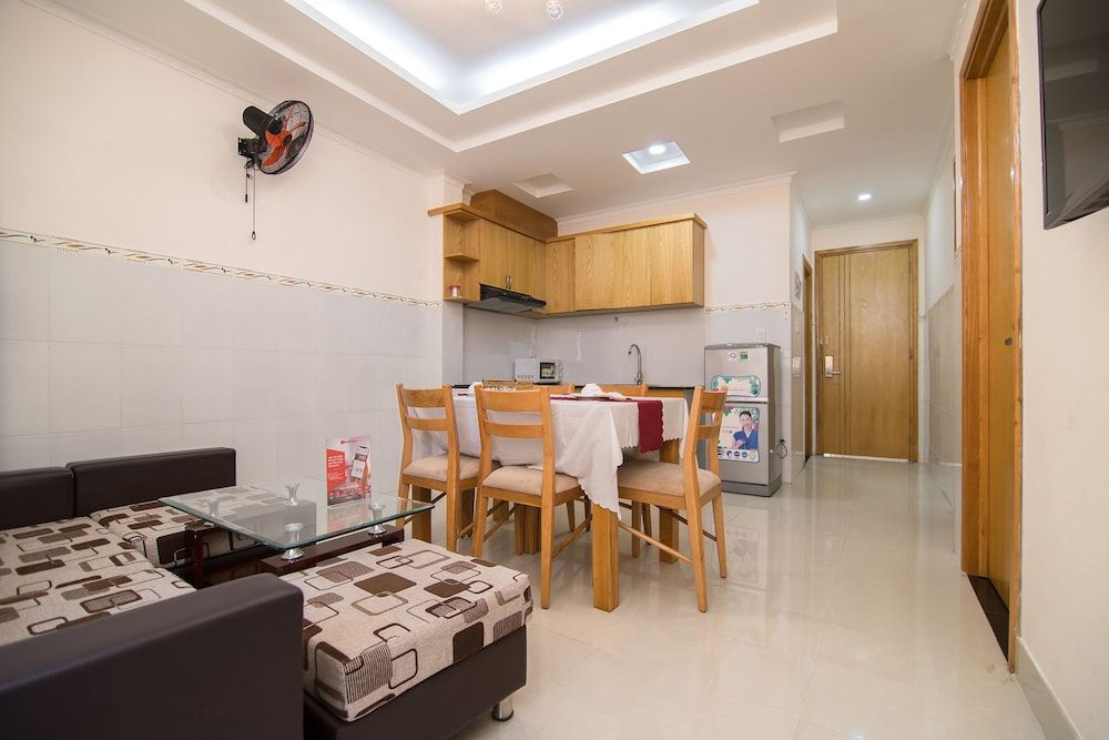 RedDoorz Plus @ Tran Hung Dao Street 2 Superior Double Room 9