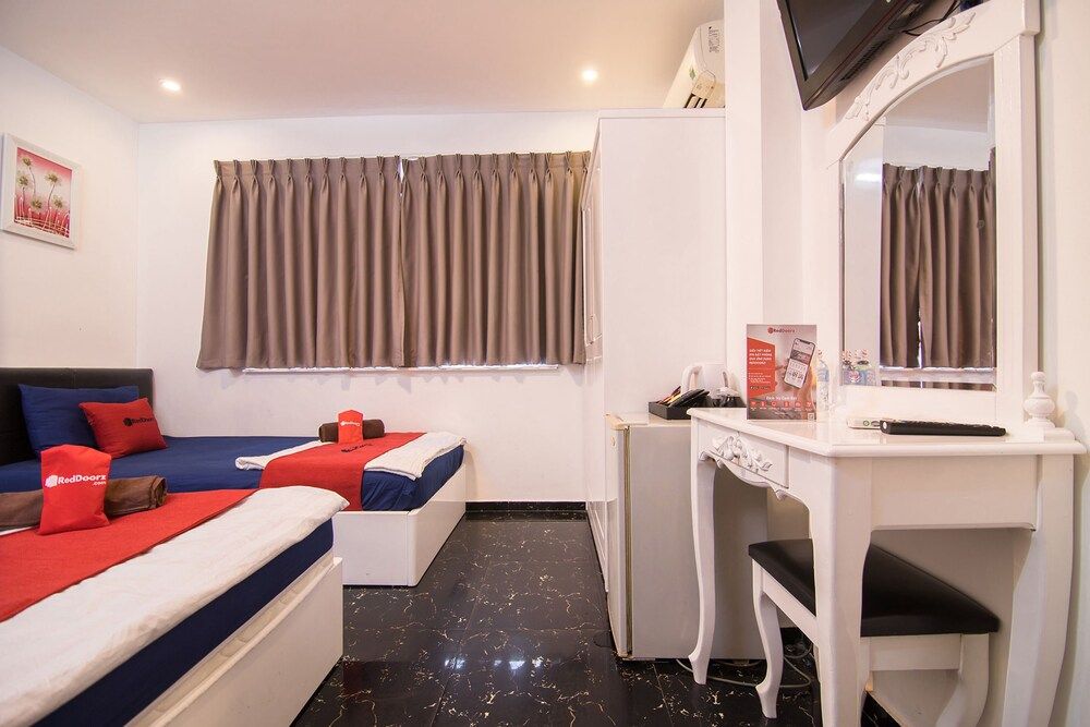 RedDoorz @ Bui Vien Walking Street 3 Triple Room 3