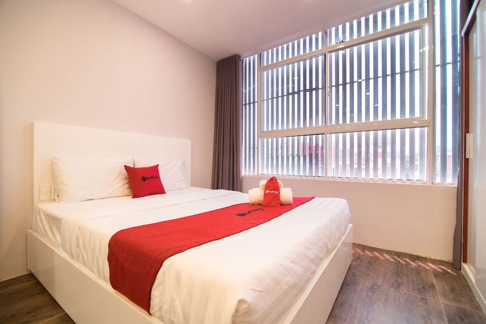 undefined RedDoorz Plus near Tan Dinh Market 2 9
