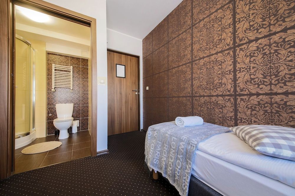 Boogie Deluxe Old Town Standard Room, 2 Twin Beds, Private Bathroom 10