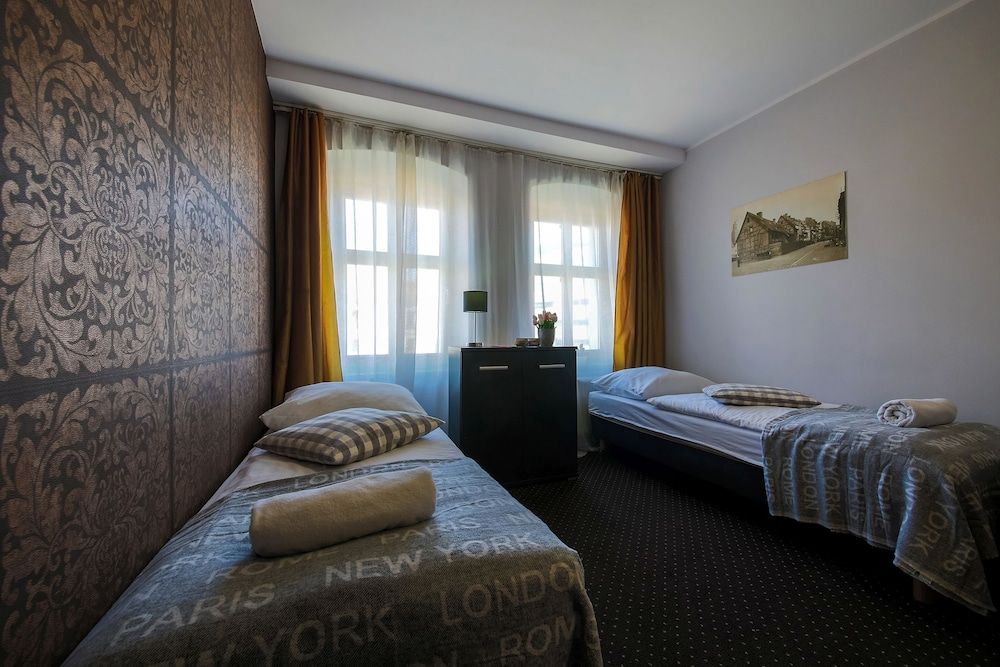 Boogie Deluxe Old Town Standard Room, 2 Twin Beds, Private Bathroom 8