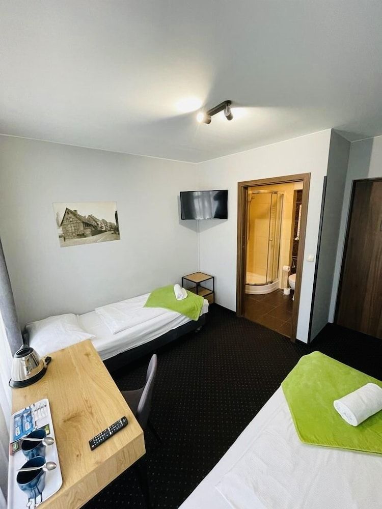 Boogie Deluxe Old Town Standard Room, 2 Twin Beds, Private Bathroom 2