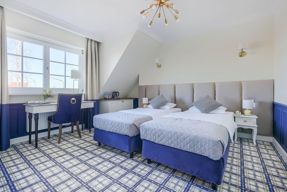 Hotel Amax Premium Double Room (with shower)