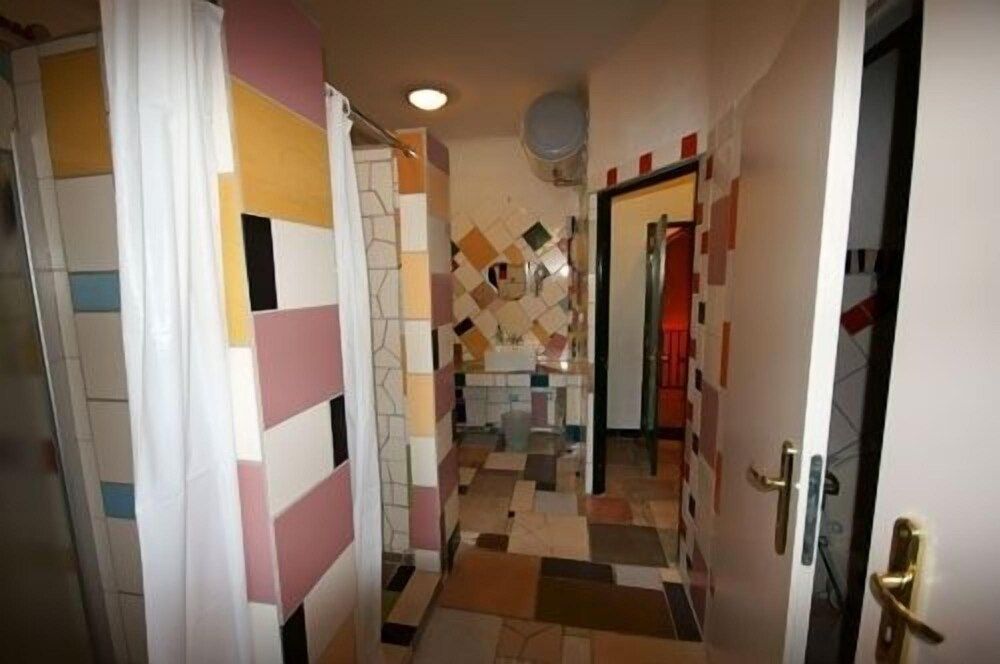 El hostel Shared Dormitory (One Bed) 3