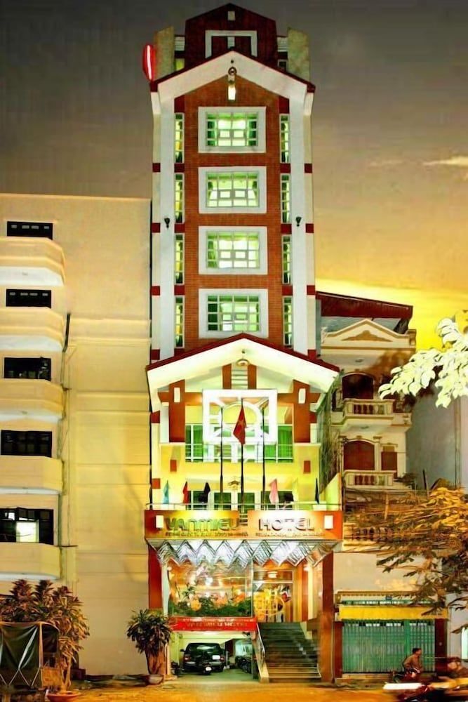 undefined Van Mieu Hotel 5