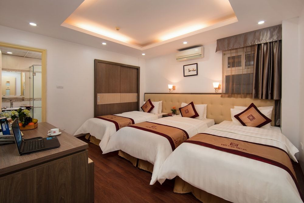 undefined Van Mieu Hotel 8