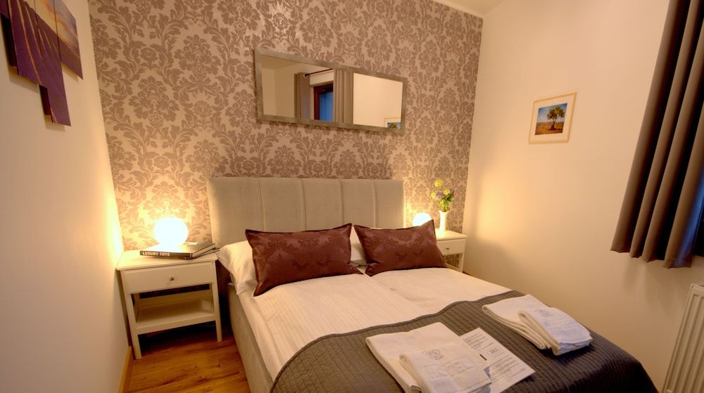 undefined IRS ROYAL APARTMENTS - IRS Nad Motlawa 7