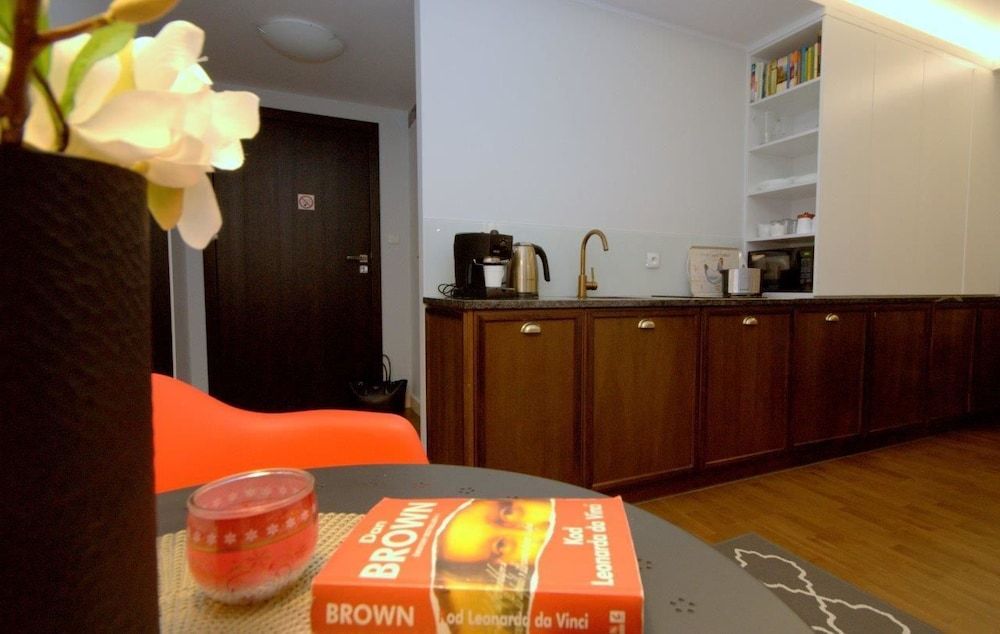 undefined IRS ROYAL APARTMENTS - IRS Old Town 7