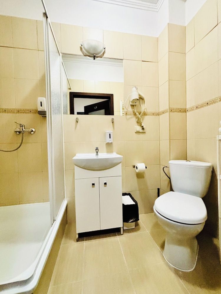 BedRooms Piotrkowska 64 Triple Room, 3 Twin Beds 7