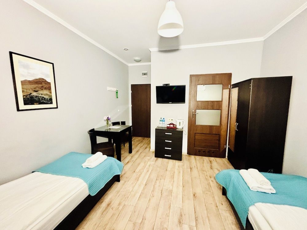 BedRooms Piotrkowska 64 Twin Room 2