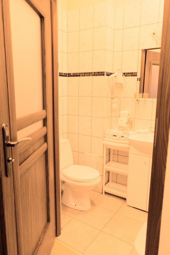 BedRooms Piotrkowska 64 Triple Room, 3 Twin Beds 6