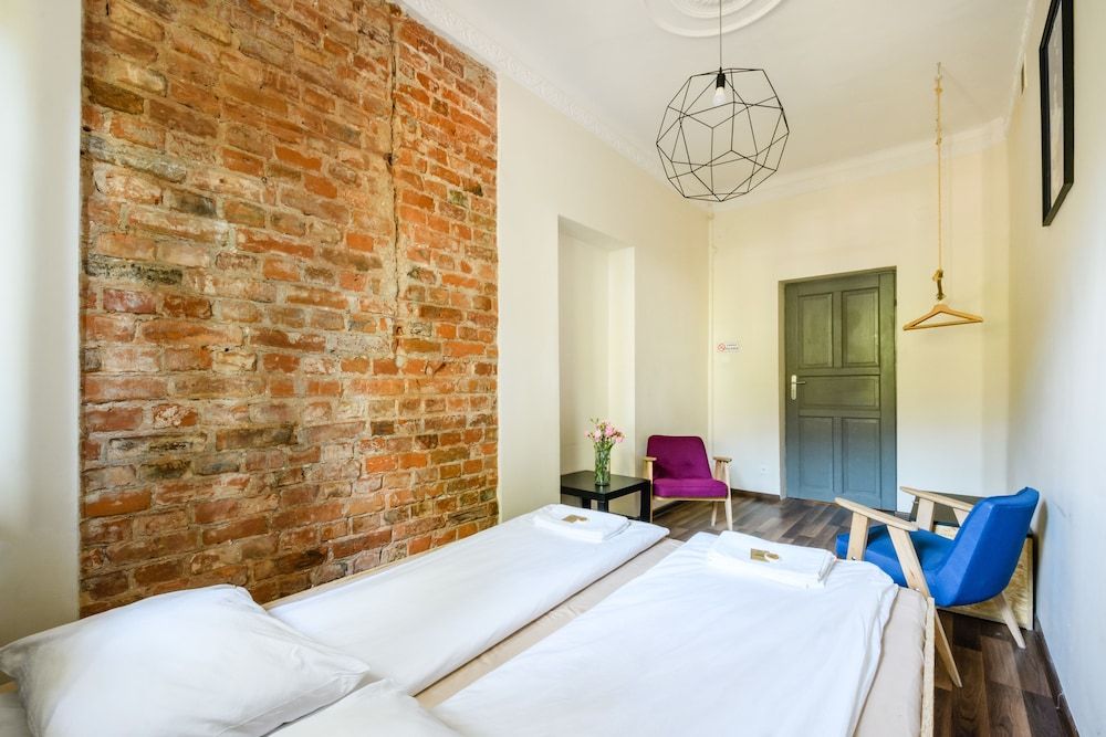 undefined Lull Hostel 7