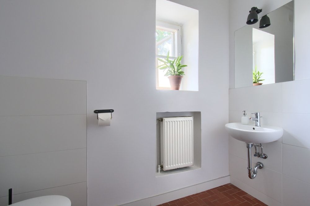 Lull Hostel Double or Twin Room, Shared Bathroom (Ceglany) 2