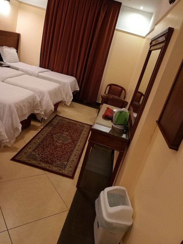 Jewar Al Bait Hotel Triple Room