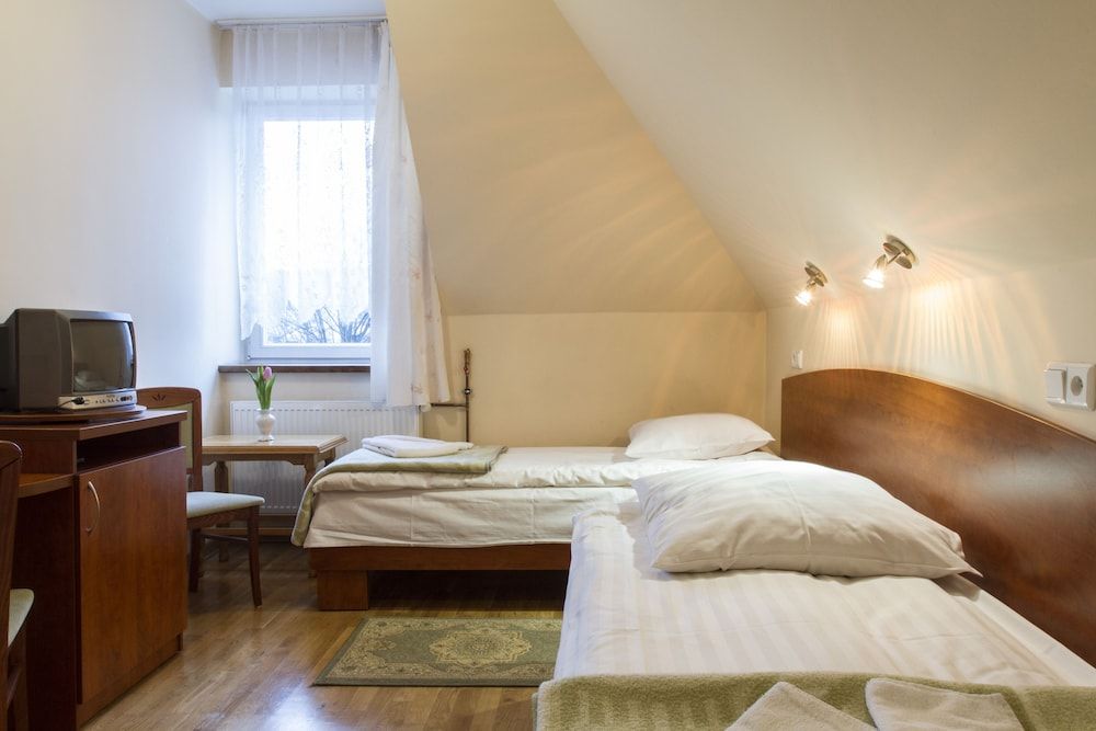Comfort Double Room, 2 Twin Beds, Garden View (Room #14)