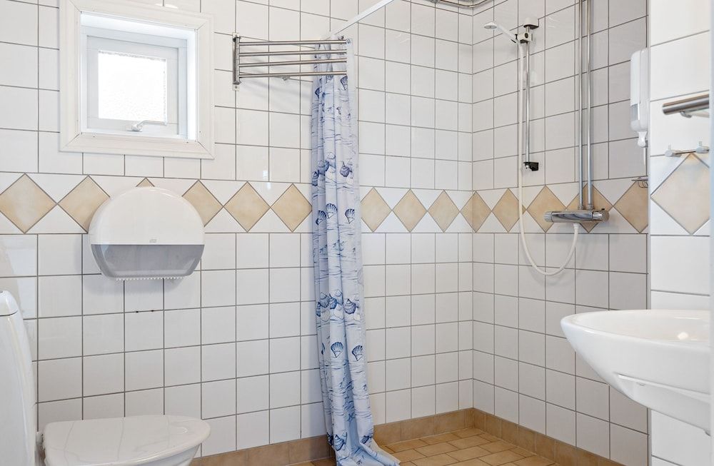 First Camp Sunne Cottage, 2 Bedrooms 3