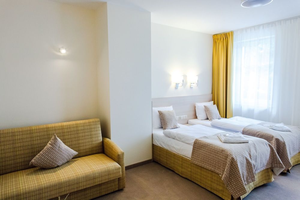 Hotel Willa Odkrywców Family Room 2