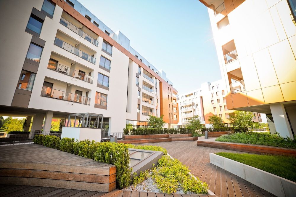 undefined Grand Apartments - Modern Old Town 8