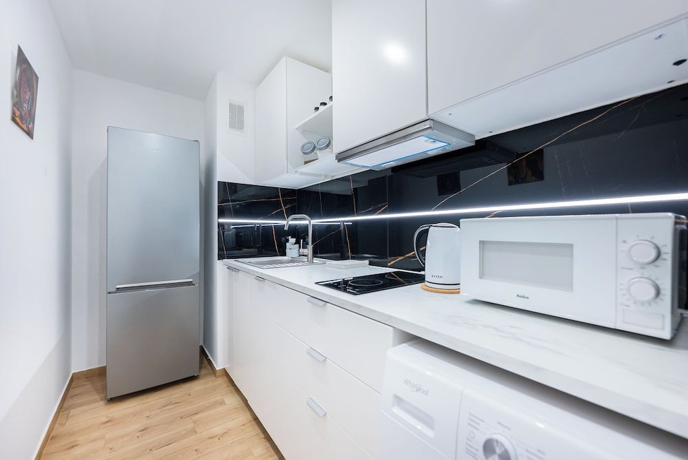 undefined UNIT Short Rent Apartment by Warsaw Metro Station 10