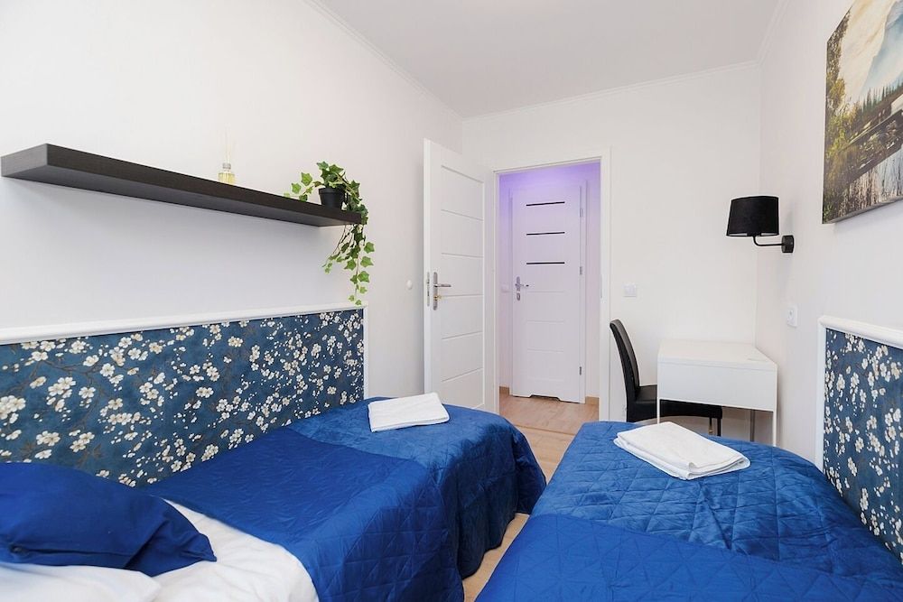 UNIT Short Rent Apartment by Warsaw Metro Station Apartment (max 8 person) 21