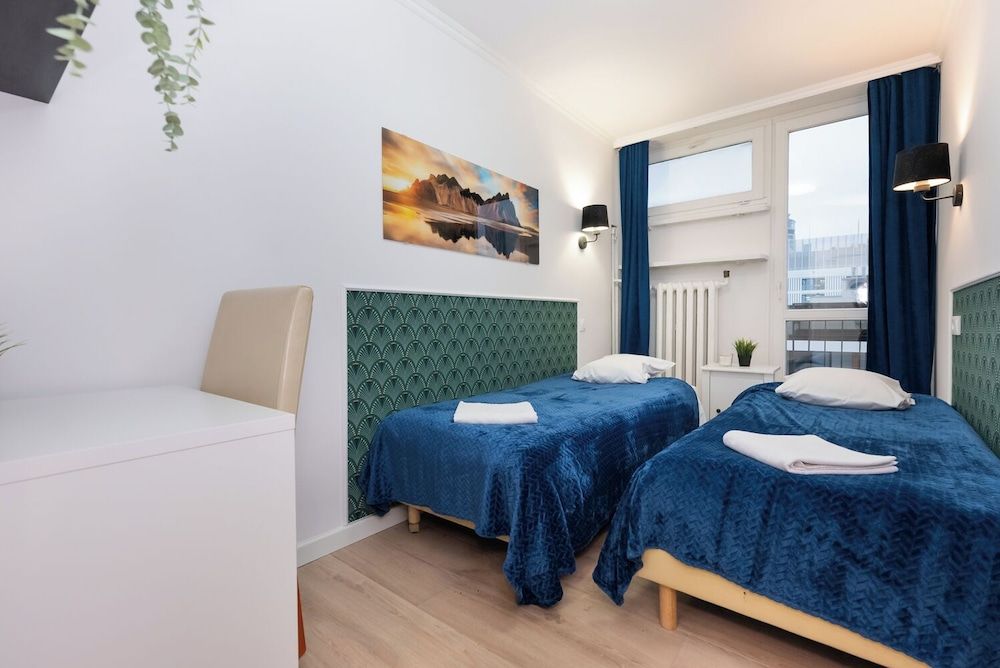 UNIT Short Rent Apartment by Warsaw Metro Station Apartment (max 8 person) 28