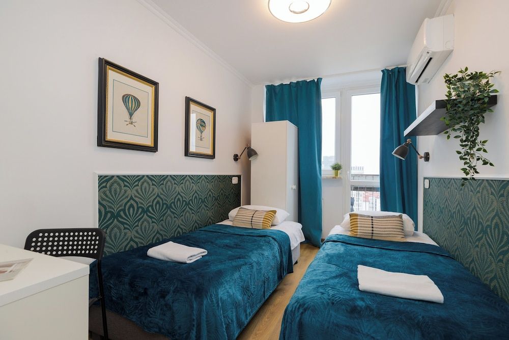 UNIT Short Rent Apartment by Warsaw Metro Station Apartment (max 8 person) 34