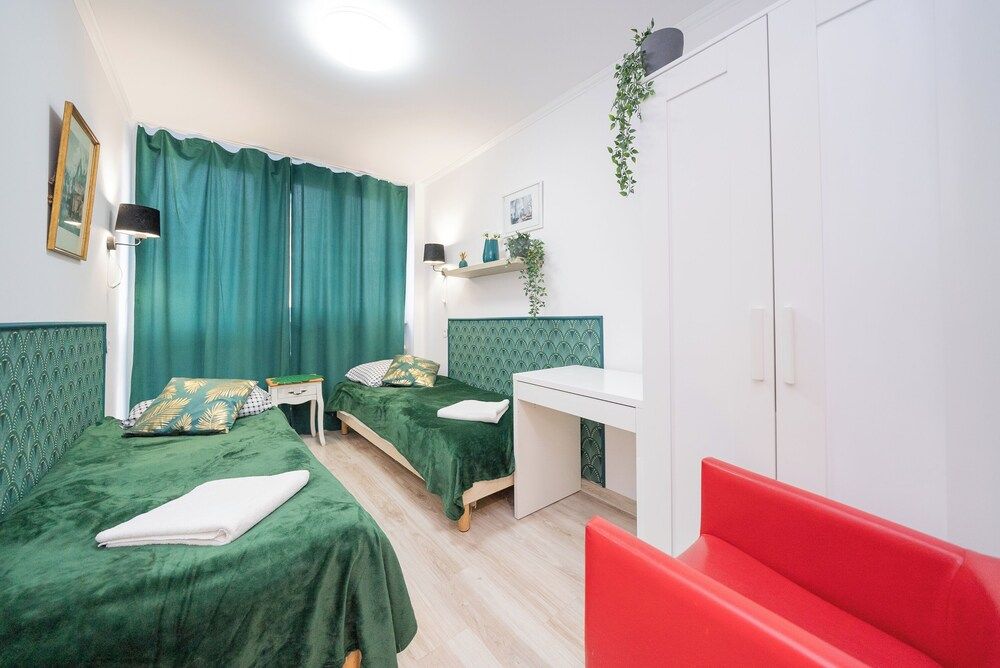 UNIT Short Rent Apartment by Warsaw Metro Station Apartment (max 8 person) 19