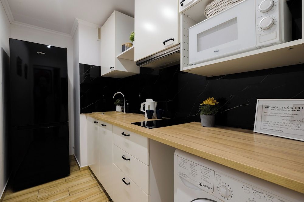 UNIT Short Rent Apartment by Warsaw Metro Station Apartment (max 8 person) 76