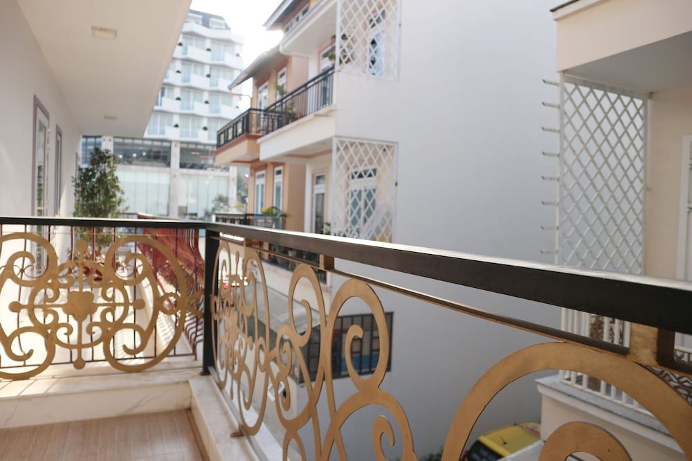 Phuong Anh Golf Valley Hotel Double Room 6