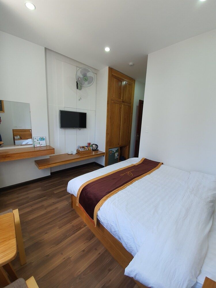 Phuong Anh Golf Valley Hotel Deluxe Room 3