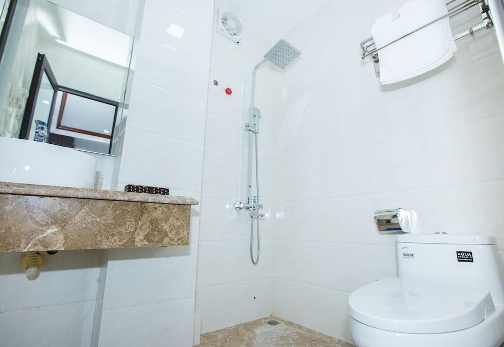 Hoang Hai Hotel Superior Double Room 10