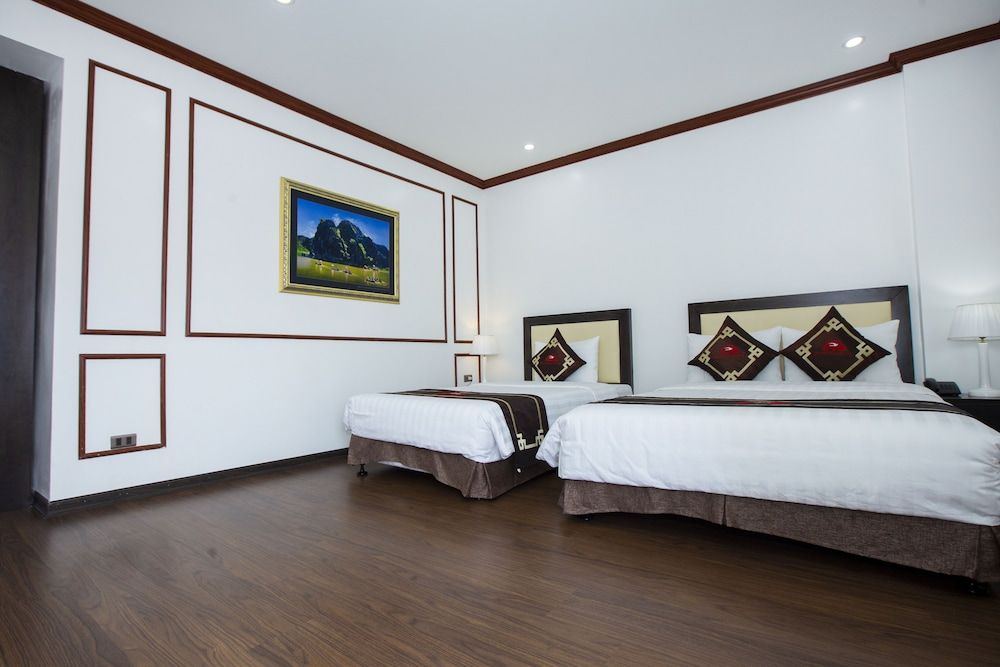 Hoang Hai Hotel Superior Triple Room 6