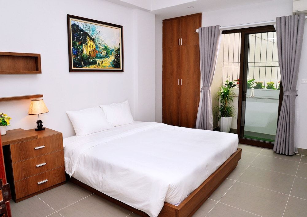 undefined BlueHome 10