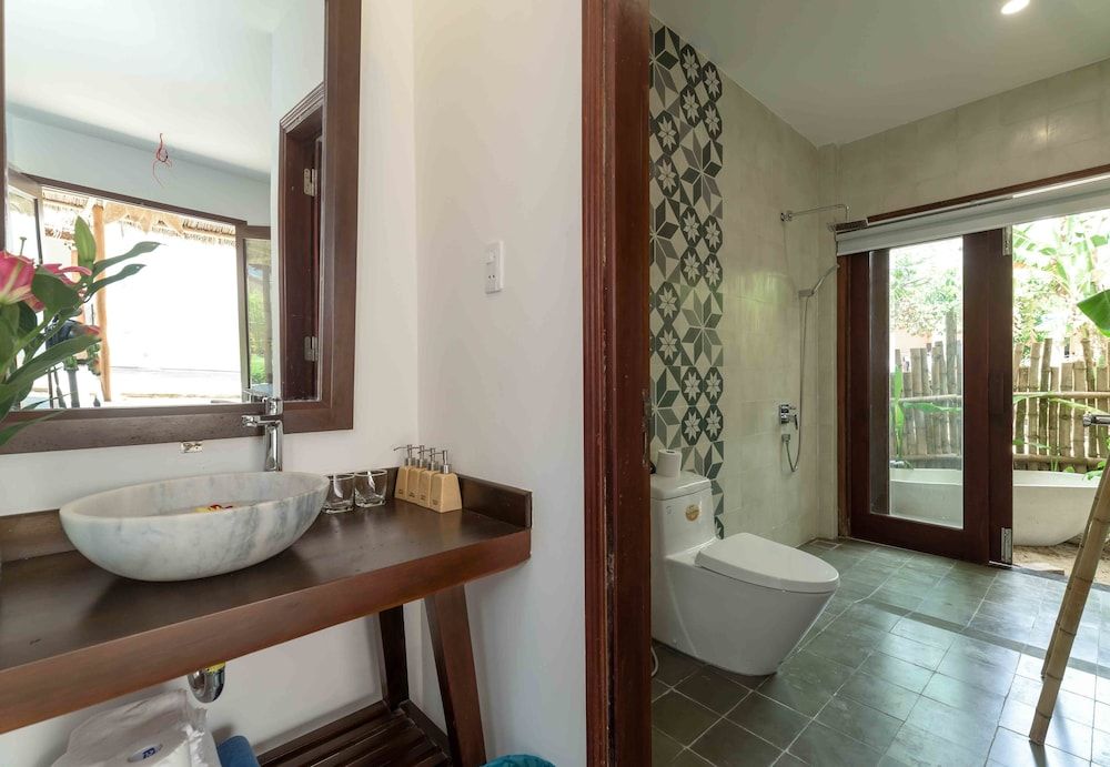 An Bang Seastar Boutique Villa Superior Room, Garden View 5