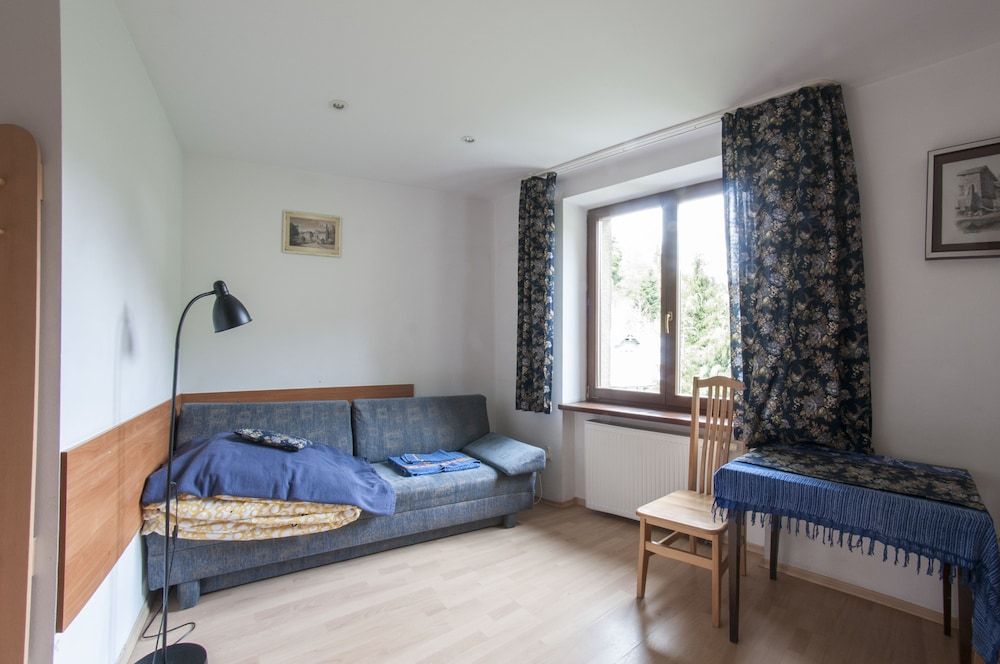 Double Room (3)