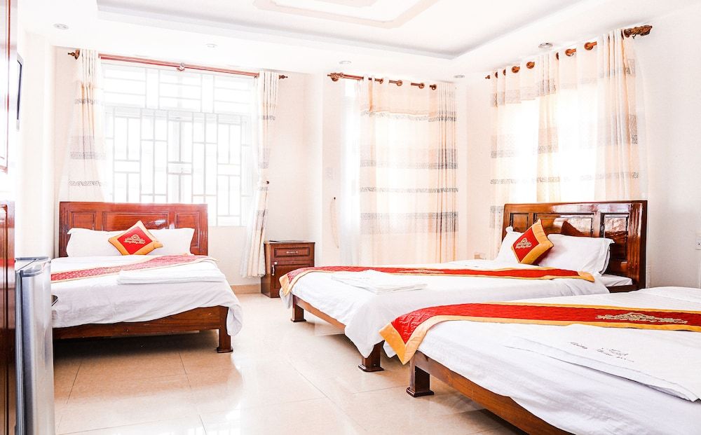 undefined Hoang Thang Hotel 2