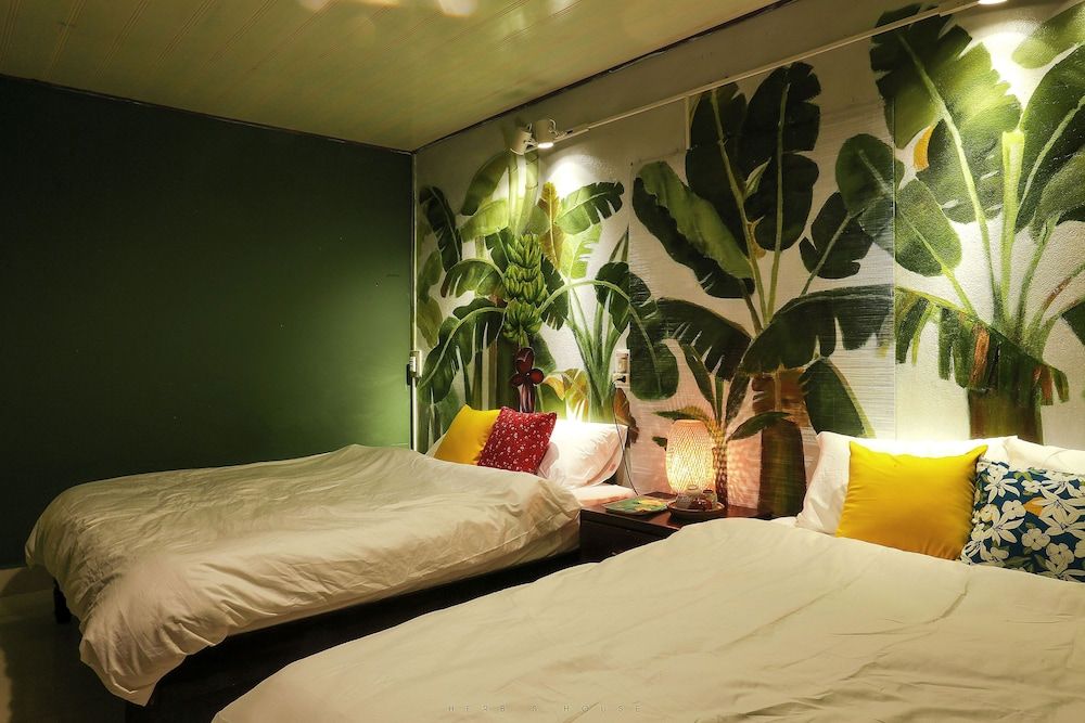 undefined Herb's House 4