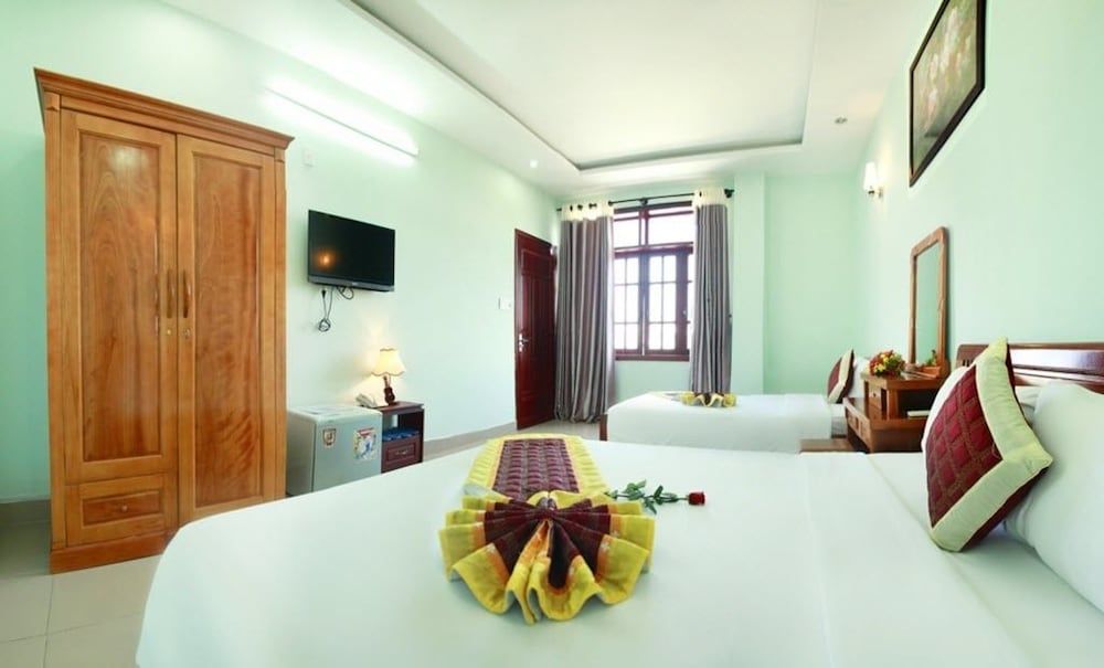 undefined A Dong Hotel 10