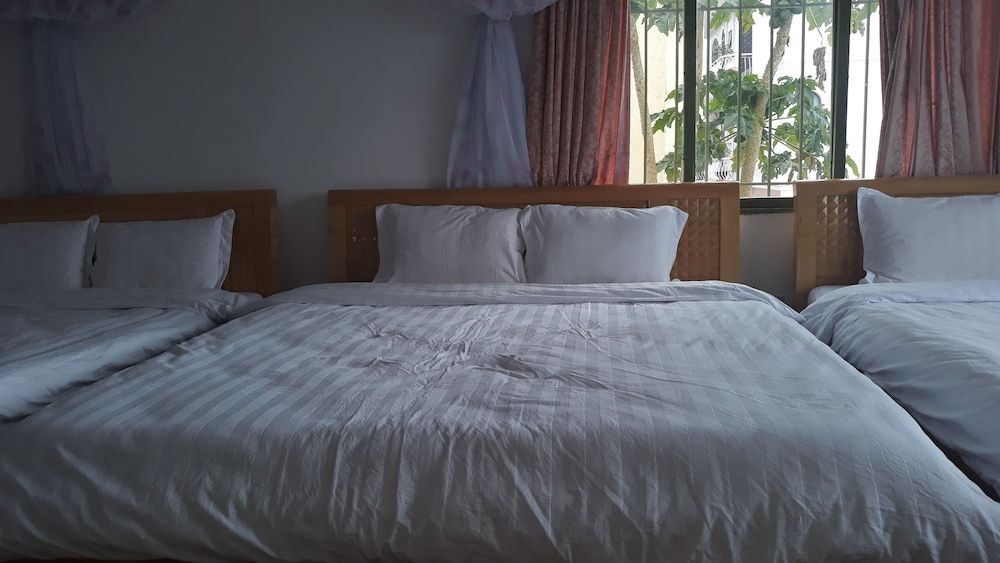 Ngoc Bich Guesthouse Room for 6 People 3