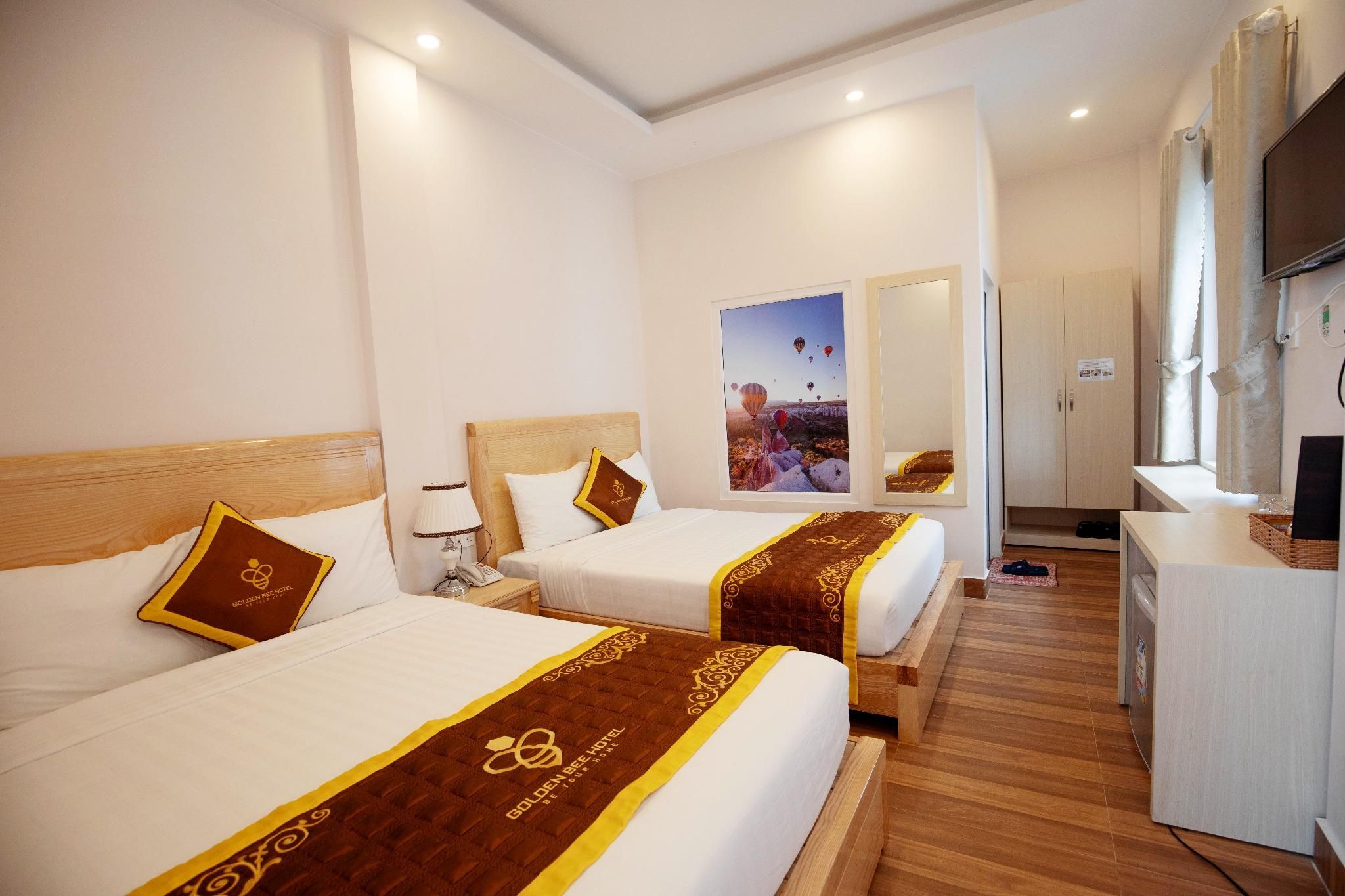 undefined Golden Bee Hotel 8