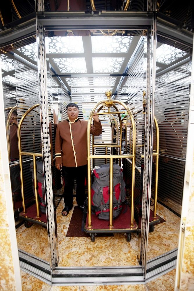 undefined Golden Bee Hotel 6