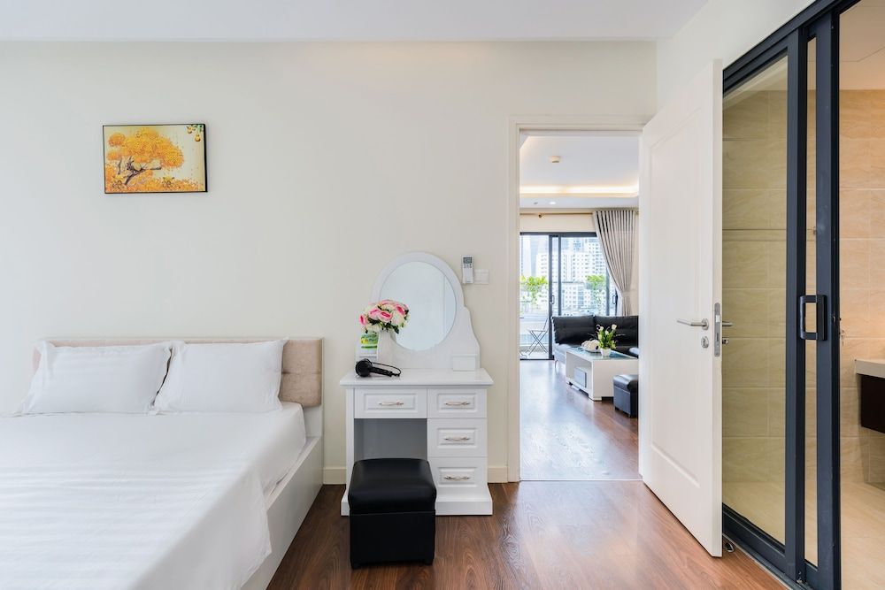 Luxury Apartment Imperia Luxury Apartment, 3 Bedrooms, Pool View, Garden Area 26